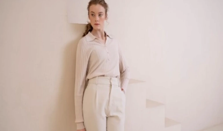 Minimalist Fashion, Sederhana dan Timeless, Yuk Intip Contoh Look-nya!