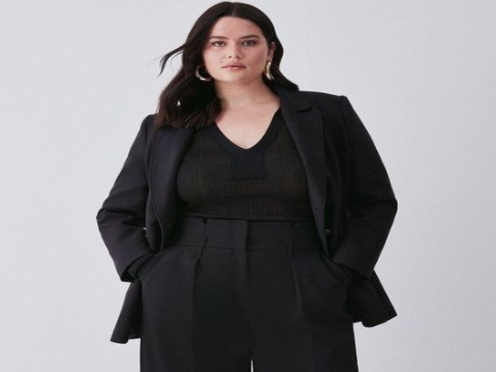 Tubuh Plus Size Jangan Khawatir, Intip 10 Model Pakaian yang Cocok di Sini!