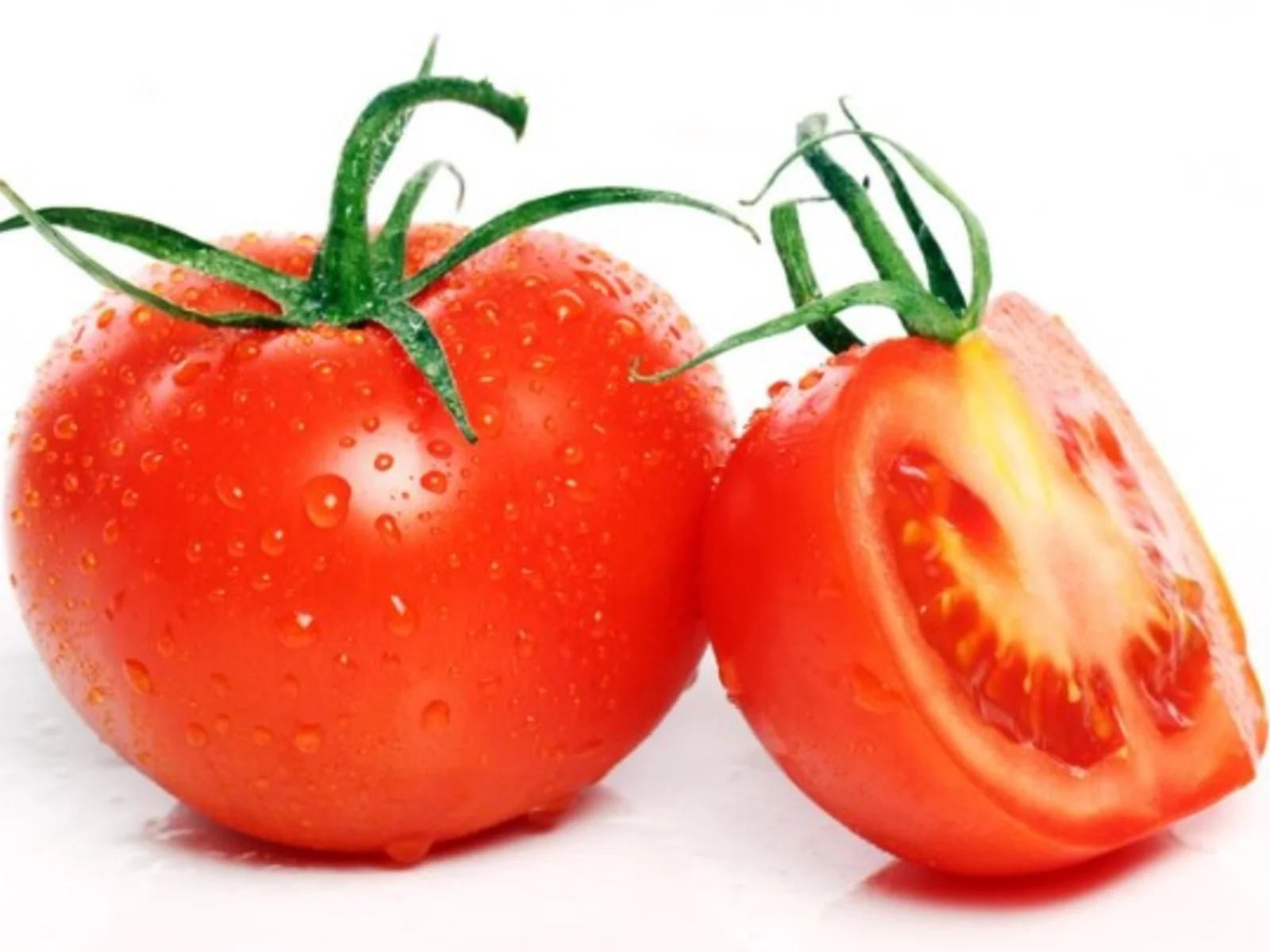 Tomat, Si Merah yang Kaya Akan Manfaat 