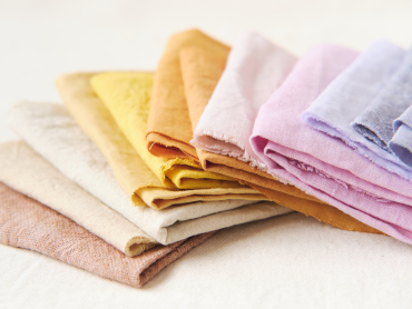 5 Rekomendasi Bahan Pakaian yang Menyerap Keringat