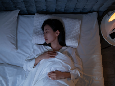 Manfaat Tidur Sebelum Jam 11 Malam untuk Kulit dan Mood